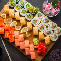 Кафе японской кухни с прибылью 298 тыс